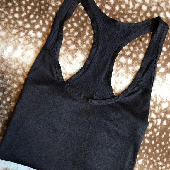 Xersion Tops - Women’s Xersion Workout Tank